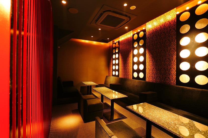 Club UNJOUR (アンジュール)